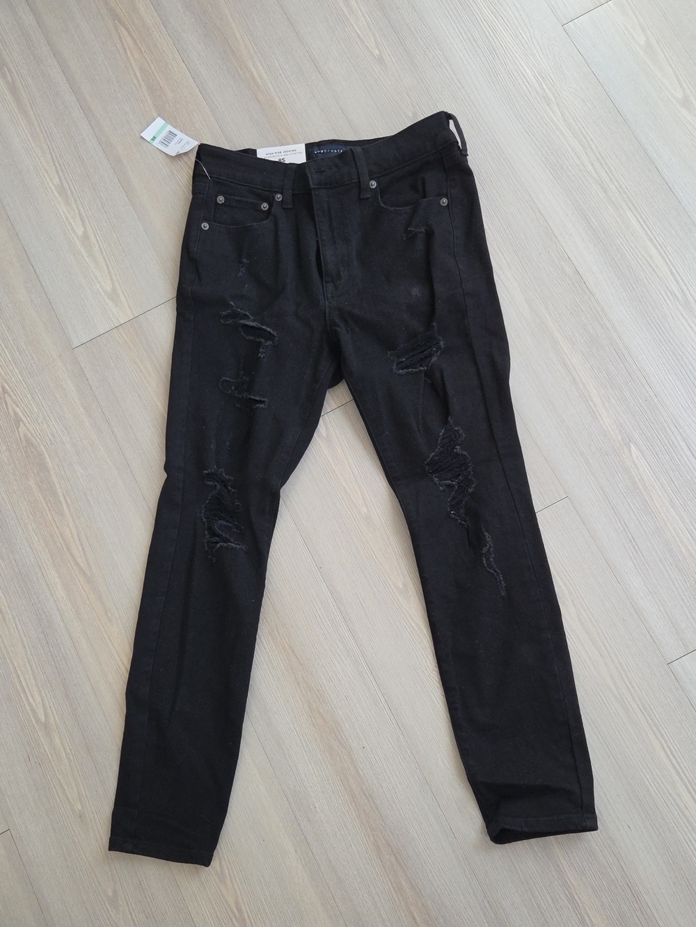 Aeropostale Black Ripped Skinny Jeans